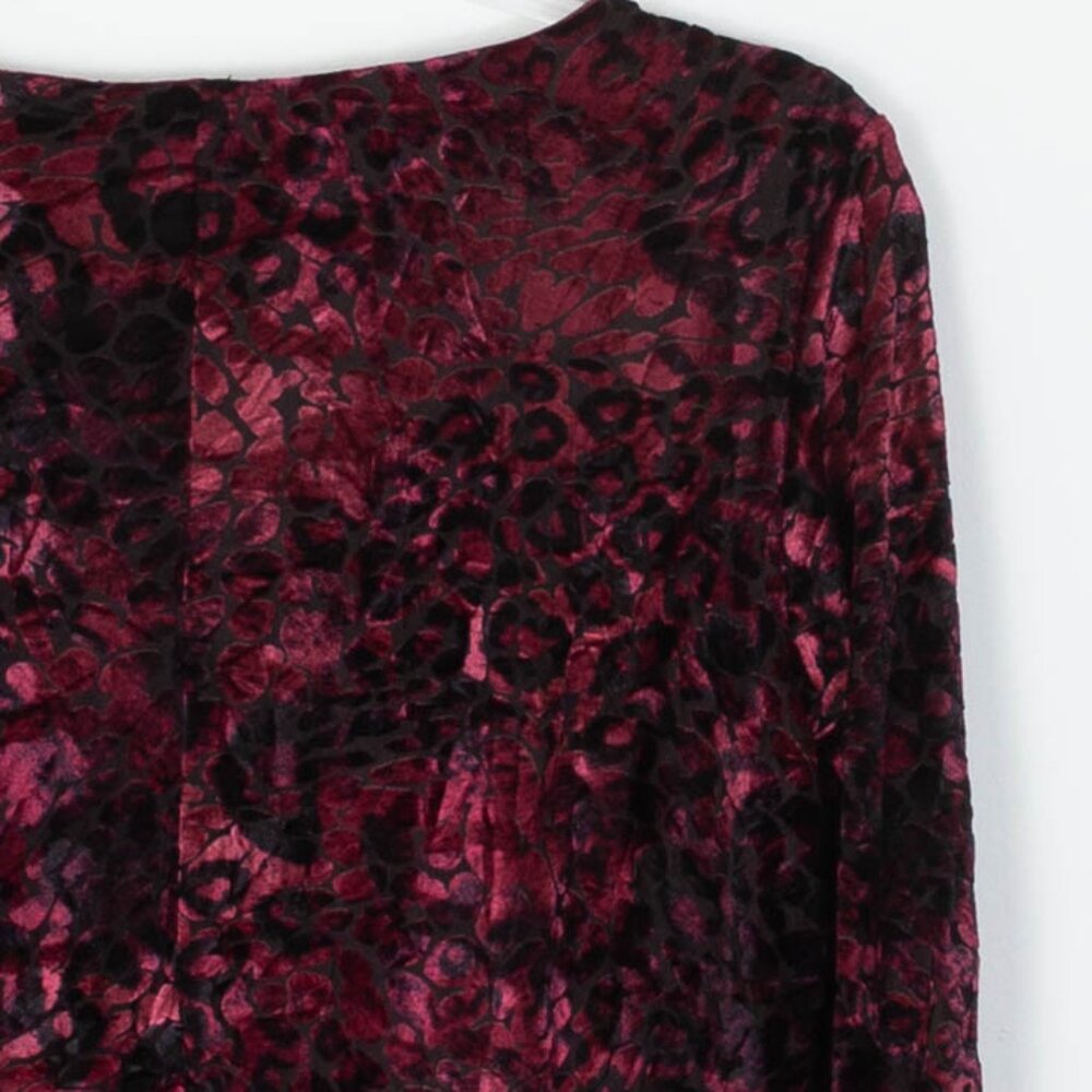 Venus‎ Womens Crushed Velvet Bell Sleeve Top Size L Red Black Dark Romantic Goth - Picture 8 of 8